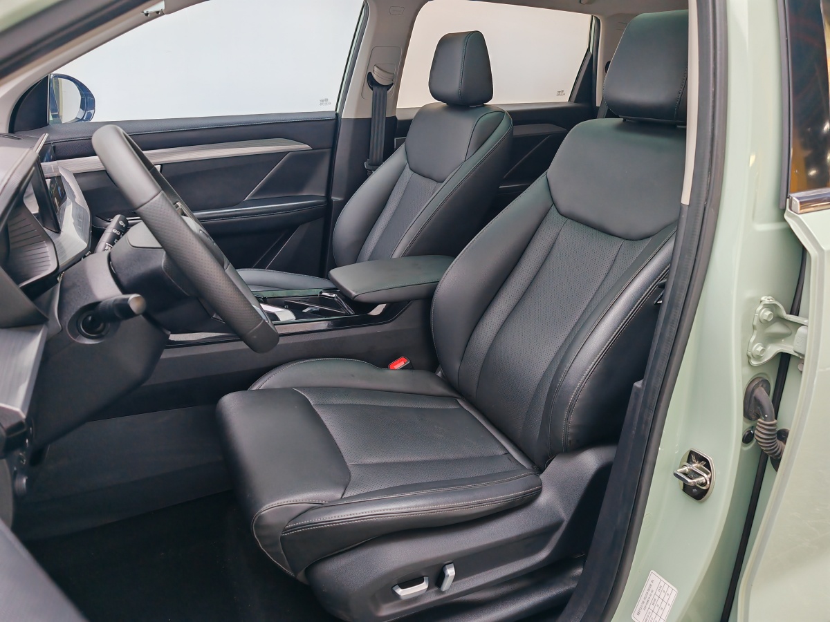 Wuling Asta 2022 #15 Wuling Asta 2022 صورة سيارة #15