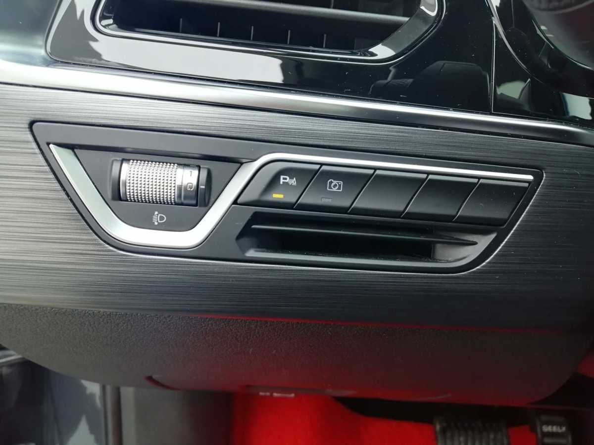 GEELY Tugella 2019 #15 GEELY Tugella 2019 car image #15