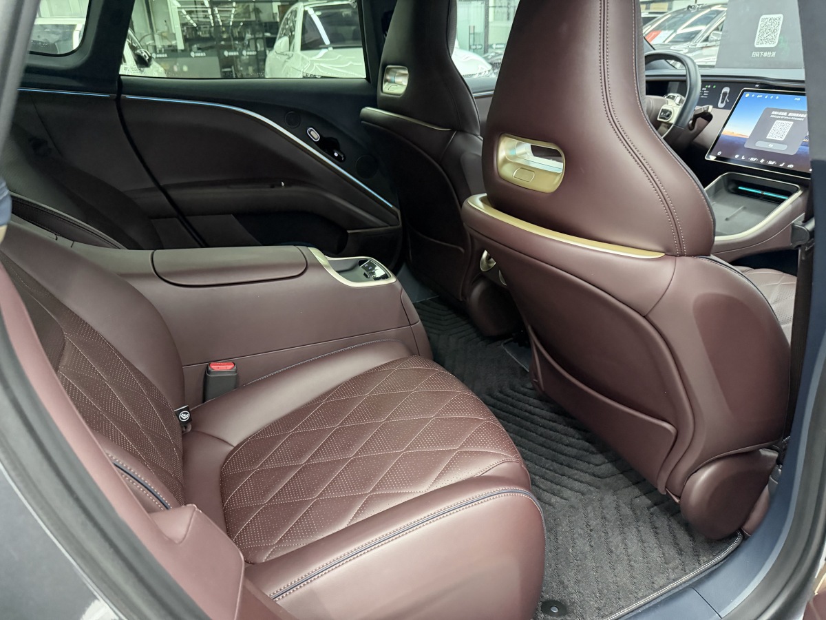 Avatr 11 2024 car image #15