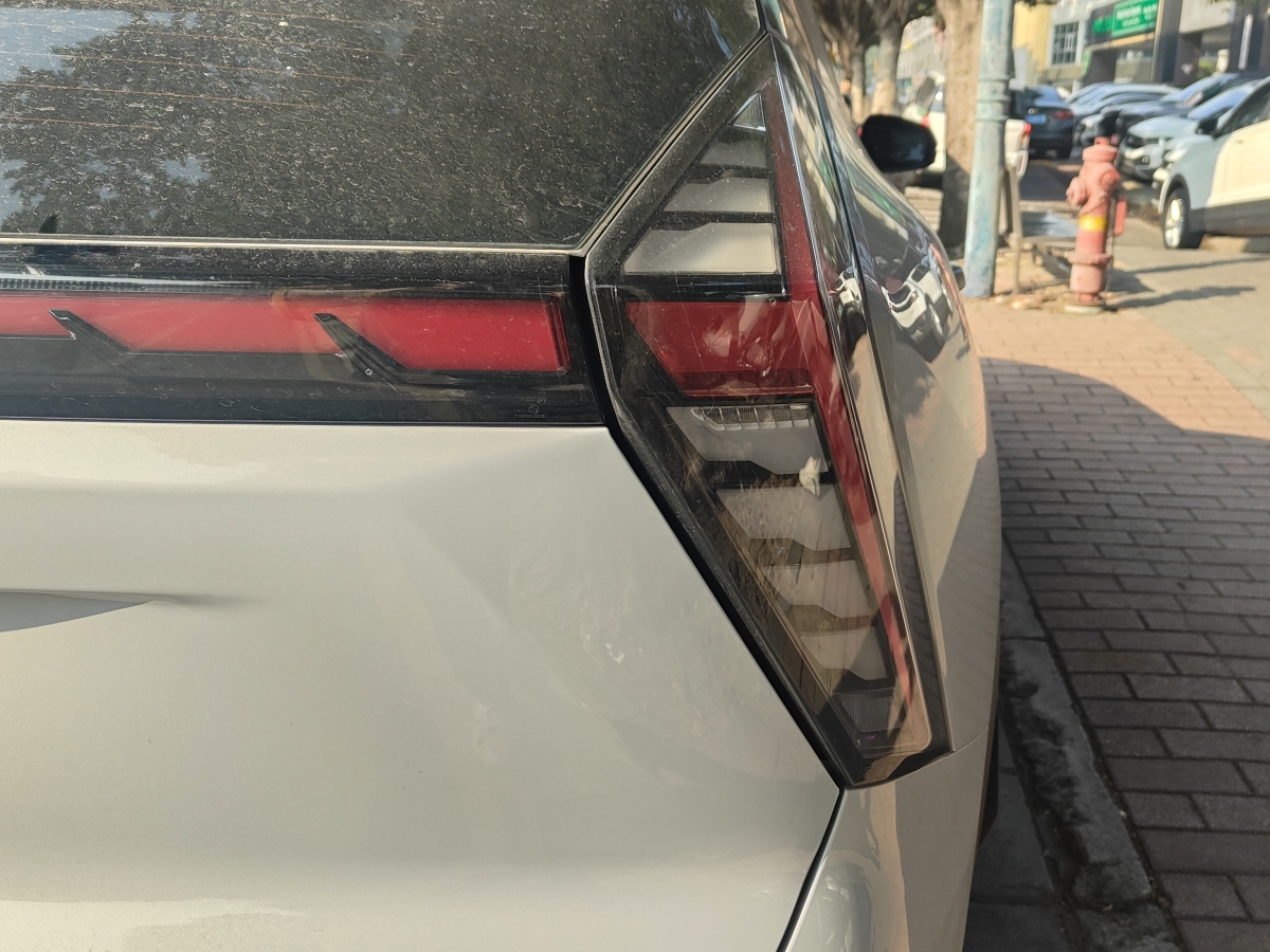 GEELY Boyue L 2024 car image #15