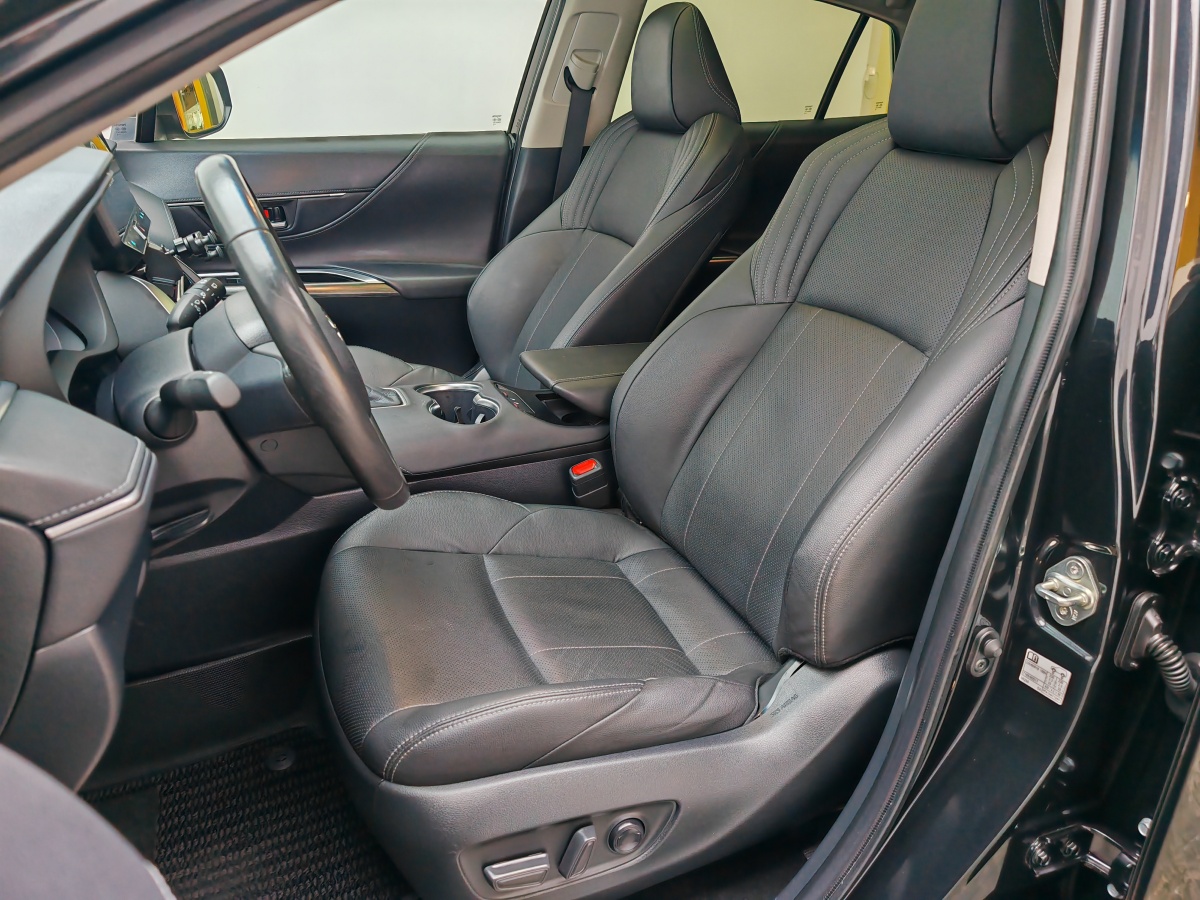Toyota Harrier 2022 car image #15
