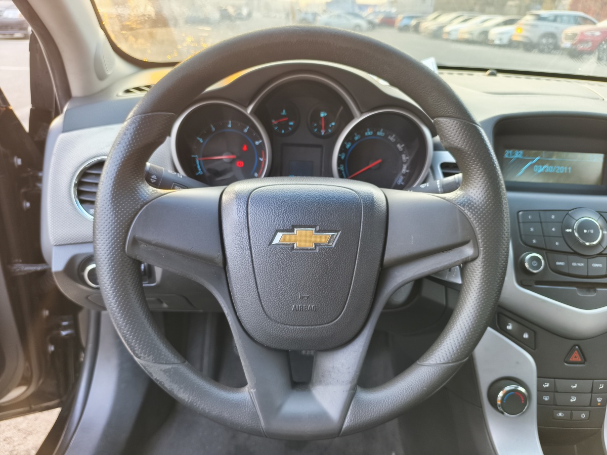 Chevrolet Cruze 2012 #15 Chevrolet Cruze 2012 car image #15