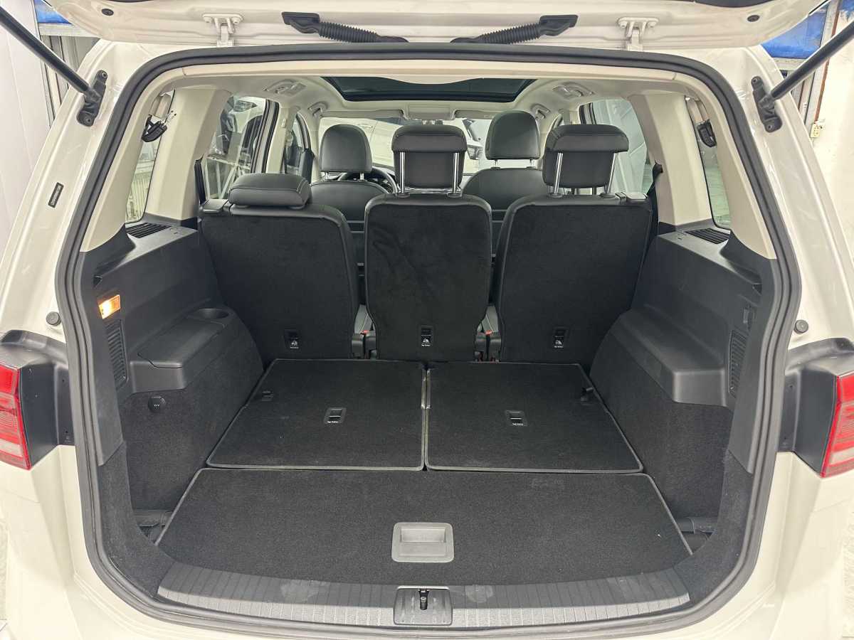 Volkswagen Touran 2022 imagem de carro #15