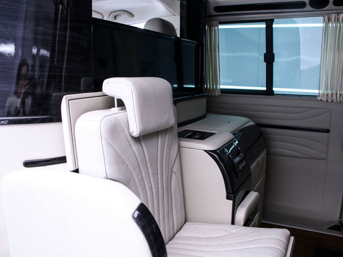 Volkswagen Multivan 2020 car image #15