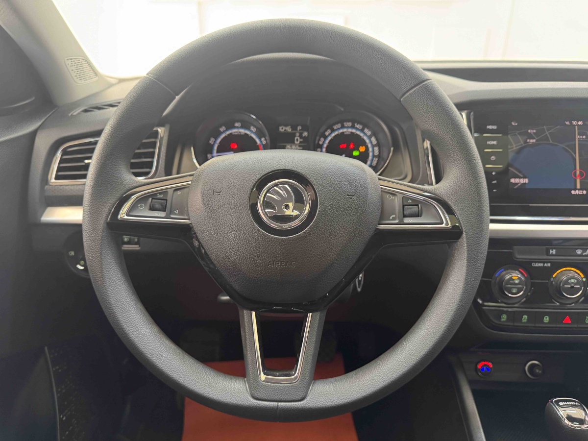 Skoda Kamiq 2021 car image #15