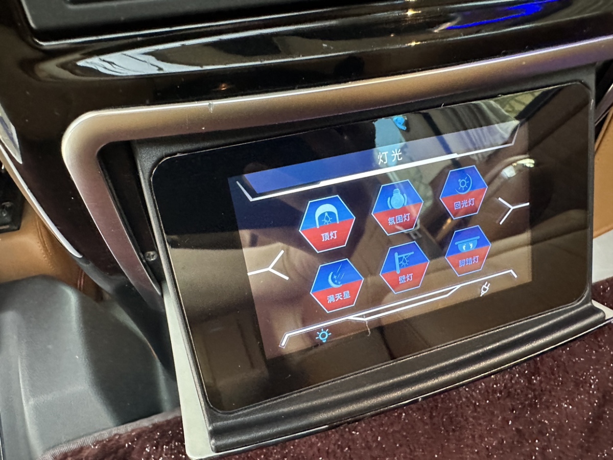 Mercedes-Benz Vito 2023 #15 Mercedes-Benz Vito 2023 car image #15