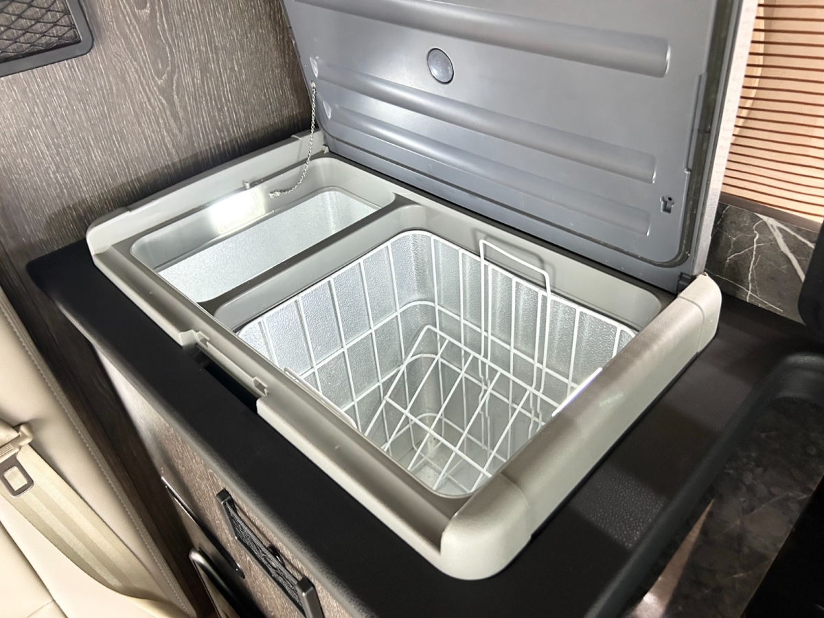 Ford Tourneo 2018 immagine di auto #15