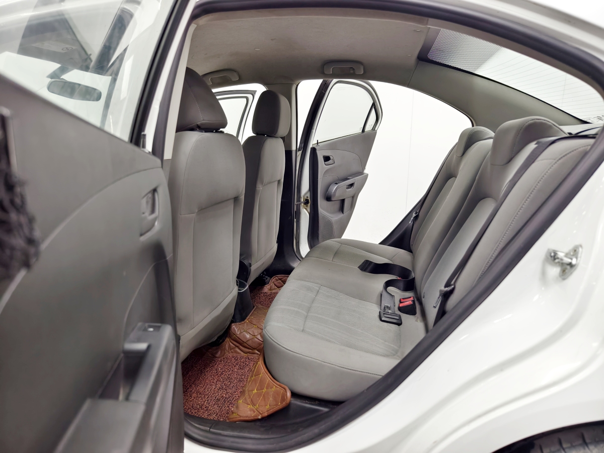 雪佛兰 爱唯欧 2013 #15 雪佛兰 爱唯欧 2013 汽车图片 #15