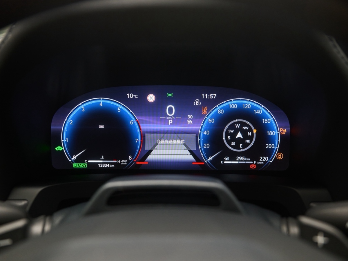 Toyota Alphard 2024 car image #15