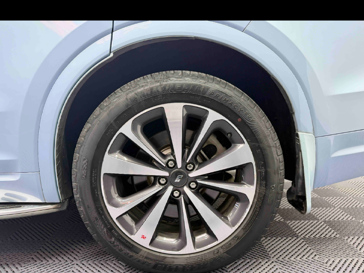 Li One 2020 imagen de coche #15