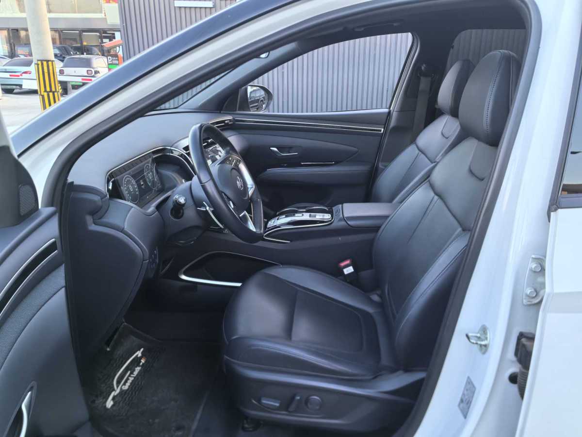 Hyundai Tucson 2021 car image #15