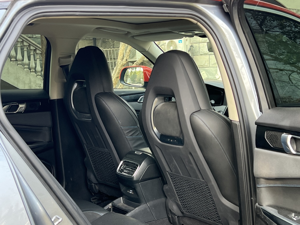Lynk & Co 01 EM-P 2018 #15 Lynk & Co 01 EM-P 2018 car image #15