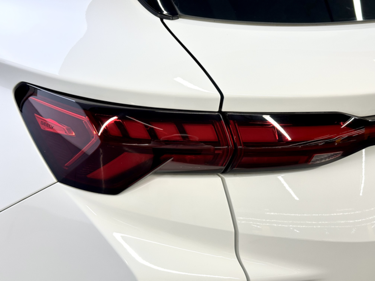 GEELY Coolray 2024 car image #15