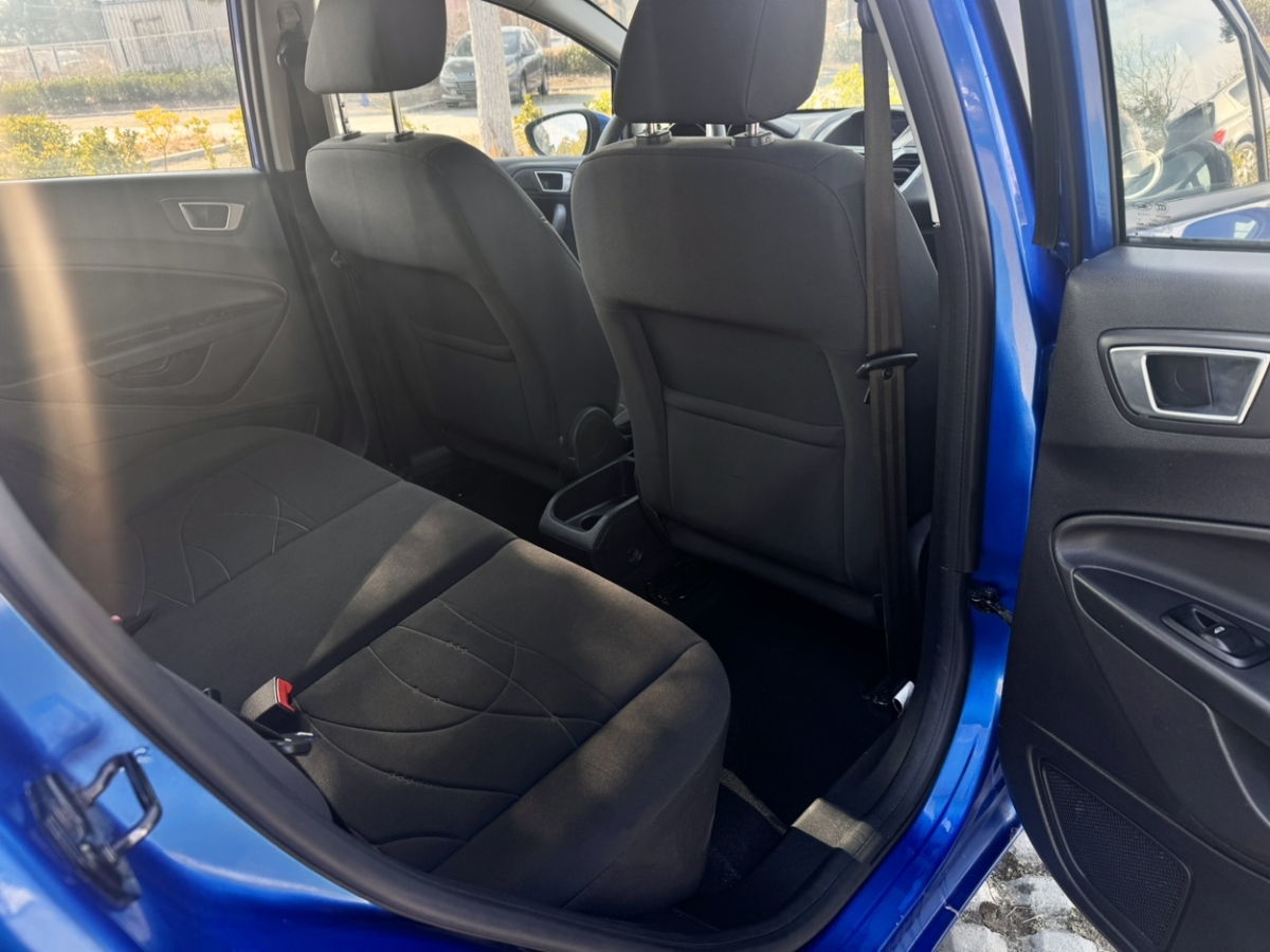 Ford 2015 car image #15