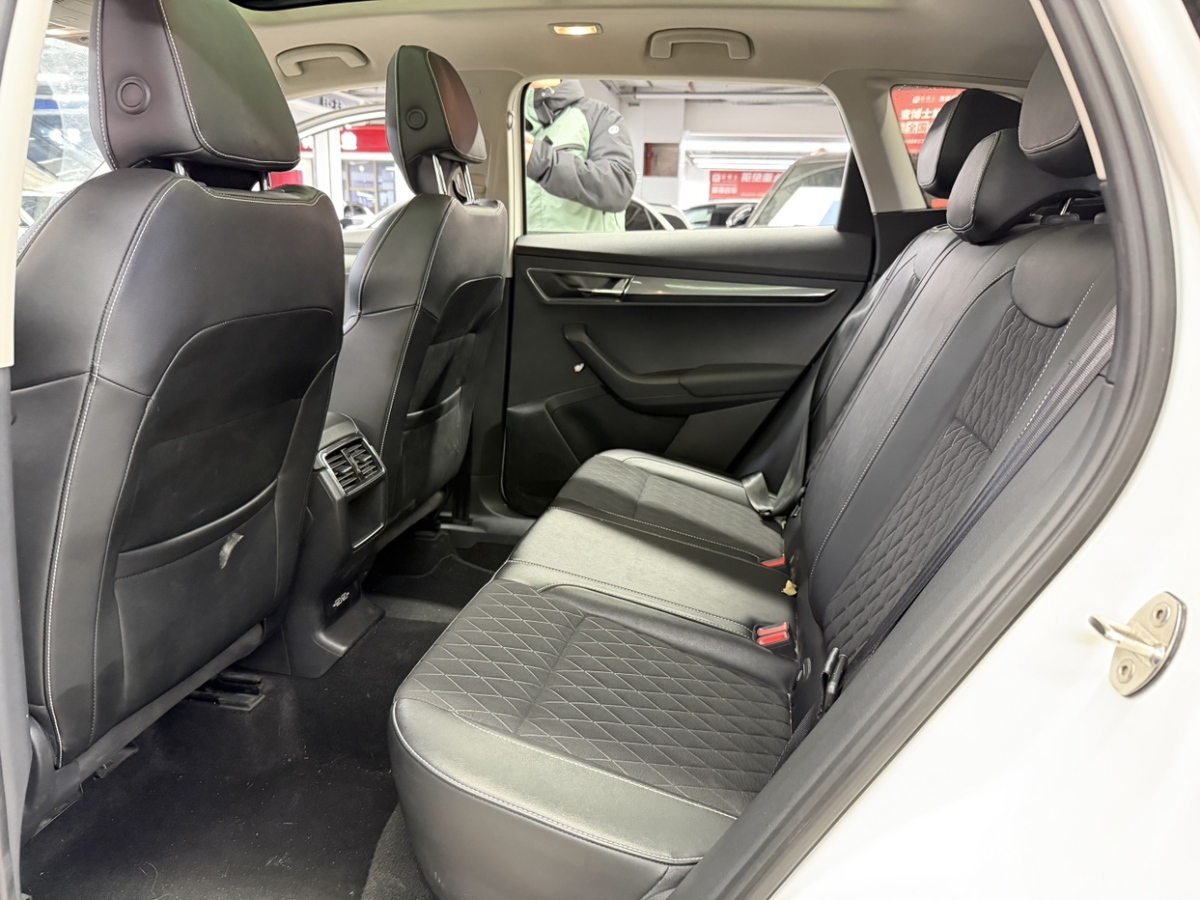 Skoda Karoq 2019 изображение автомобиля #15