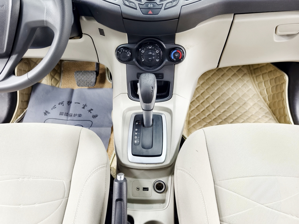 Ford Fiesta 2013 car image #15