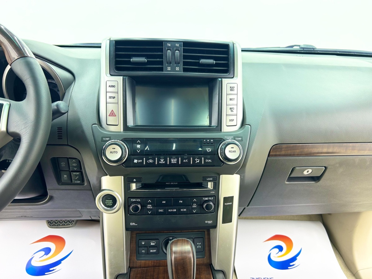 Toyota Land Cruiser Prado 2013 car image #15