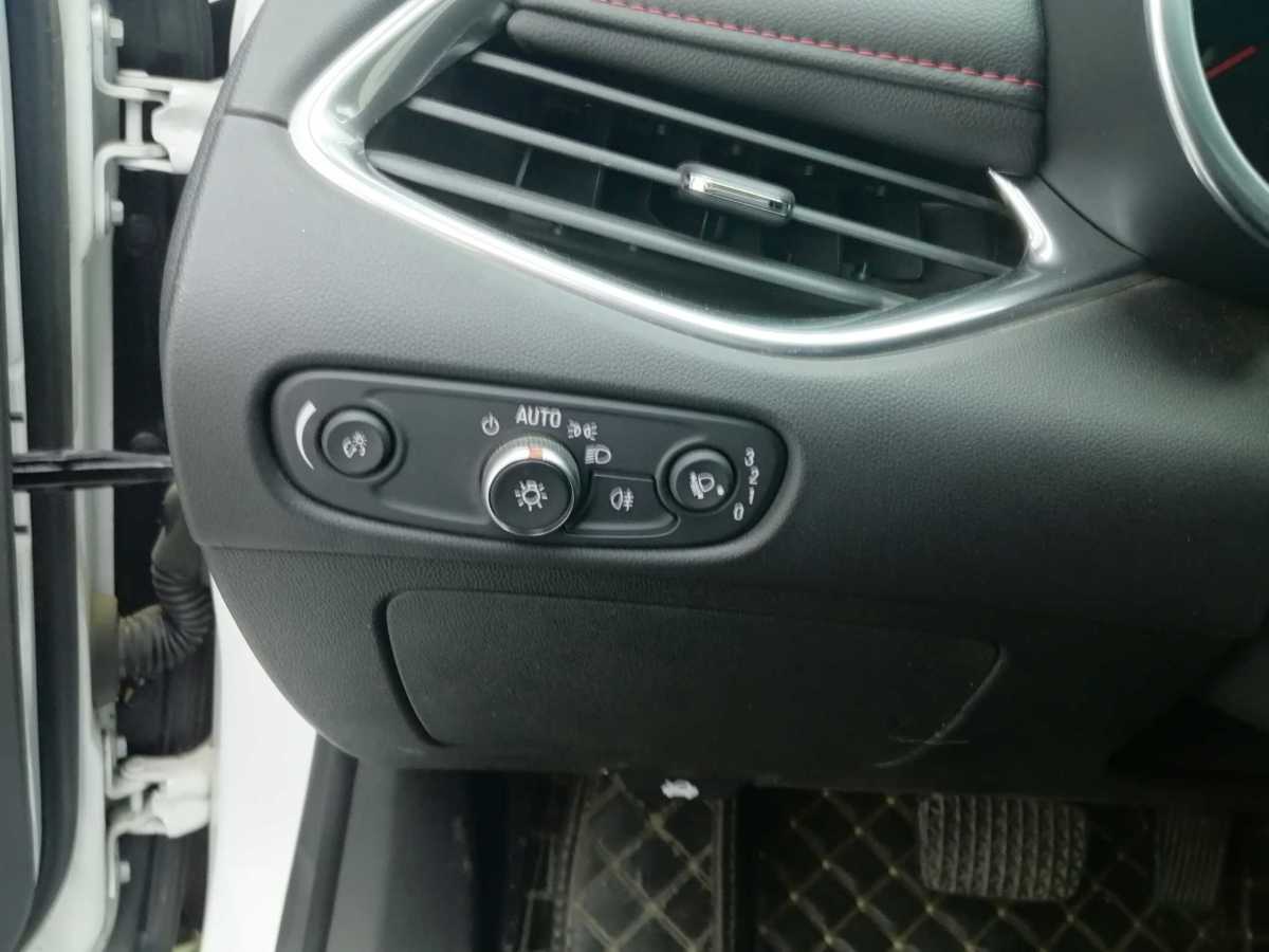 Chevrolet Malibu XL 2020 car image #15