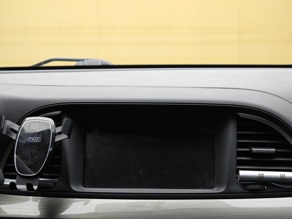 GAC Trumpchi GA6 2018 #15 GAC Trumpchi GA6 2018 car image #15