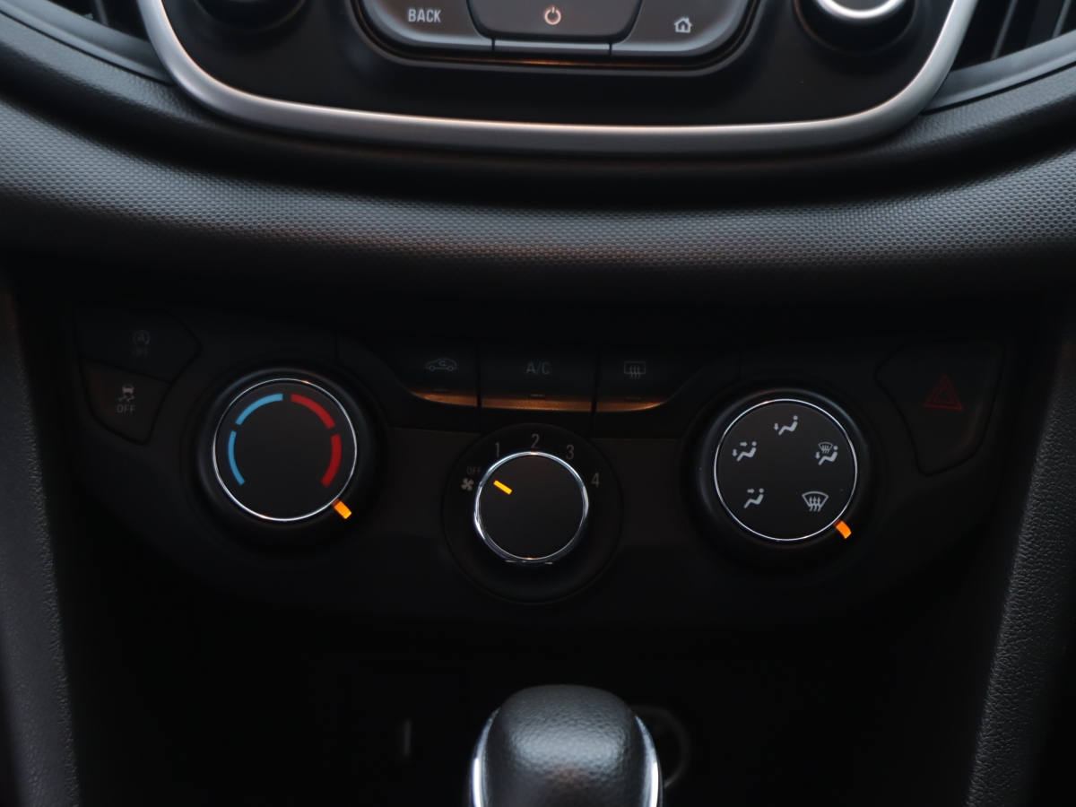 Chevrolet Cavalier 2017 صورة سيارة #15