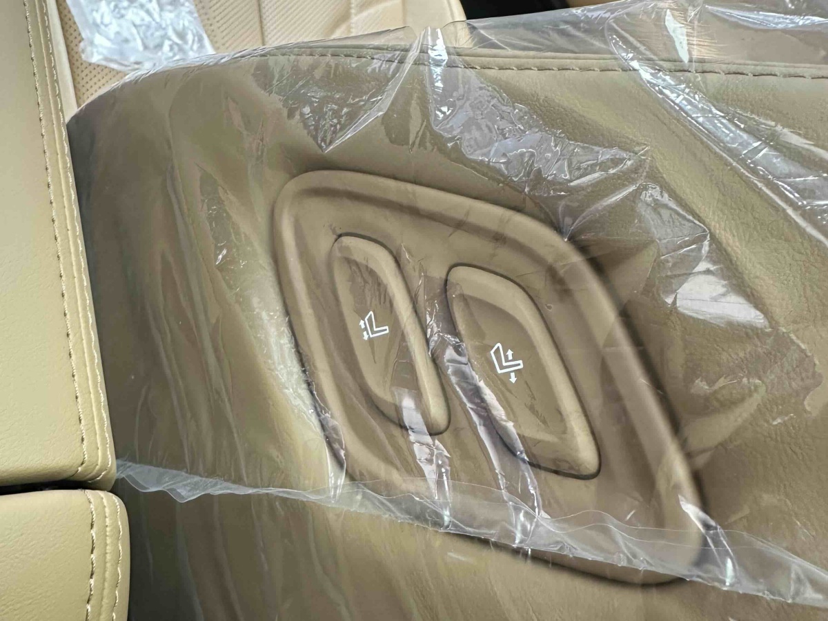 GAC Trumpchi ES9 2025 car image #15