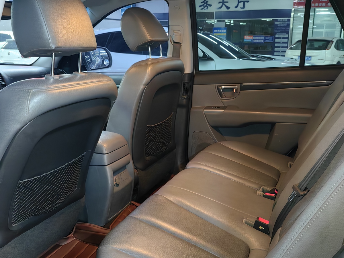 Hyundai Santa Fe Classic 2010 #15 Hyundai Santa Fe Classic 2010 car image #15