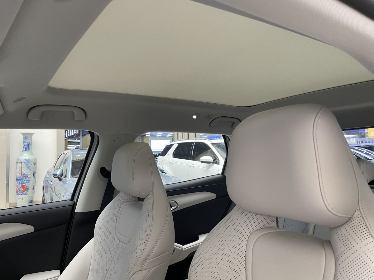 BYD YuanUP 2025 #15 BYD YuanUP 2025 car image #15