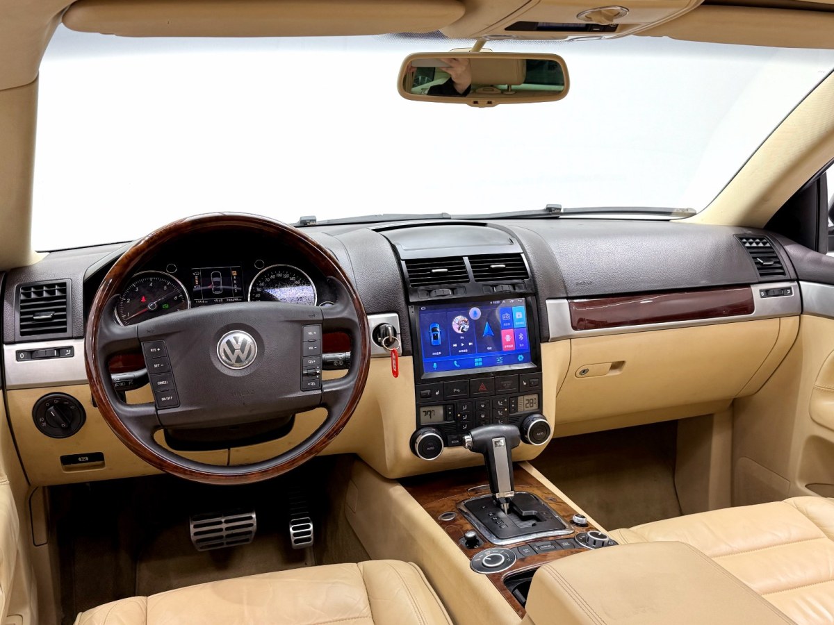 Volkswagen Touareg 2005 immagine di auto #15