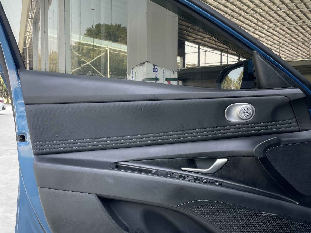 Hyundai Elantra 2023 car image #15