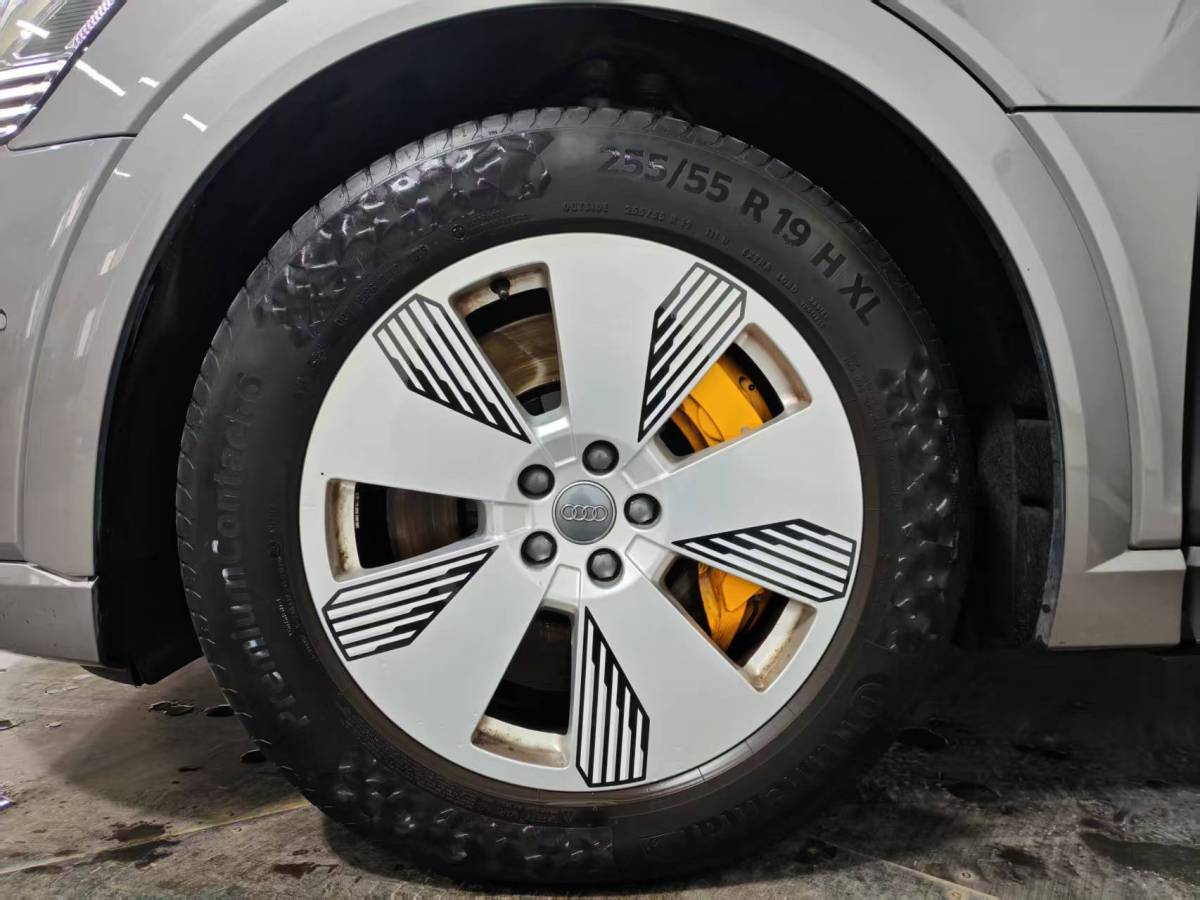 Audi Q7 New Energy 2020 #15 Audi Q7 New Energy 2020 car image #15