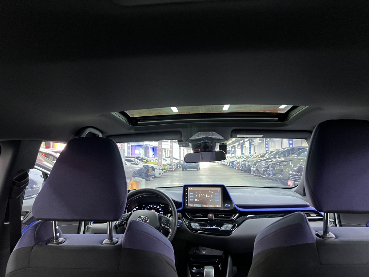 Toyota C-HR EV 2021 immagine di auto #15