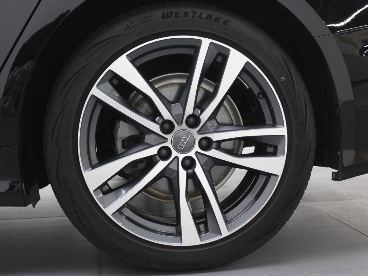 Audi 2020 car image #15