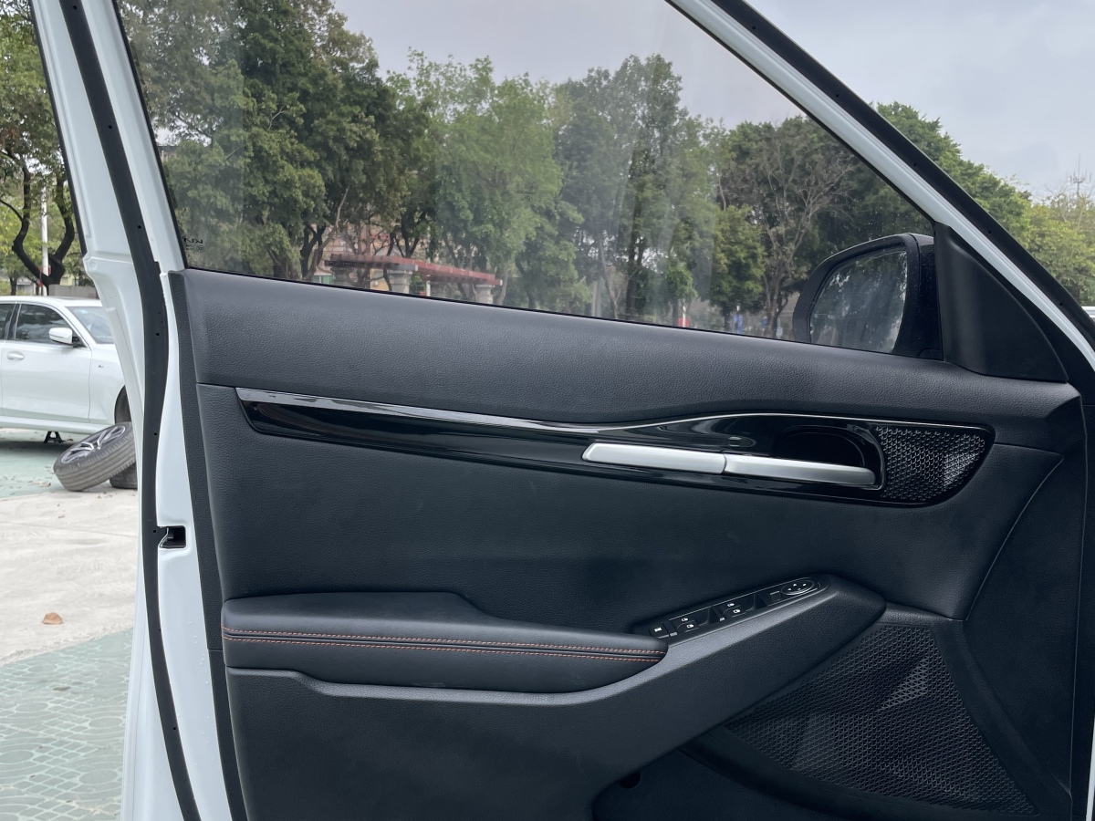 Kia Seltos 2023 imagen de coche #15