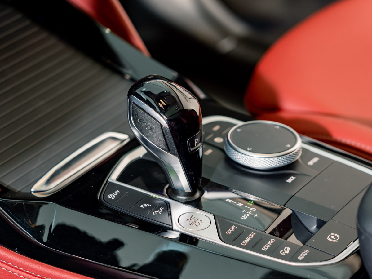 BMW X4 2023 image de voiture #15