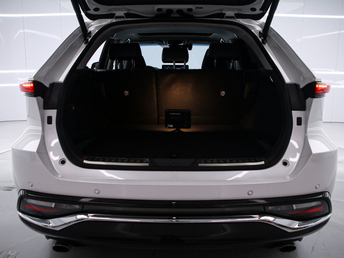 Toyota Venza 2023 car image #15