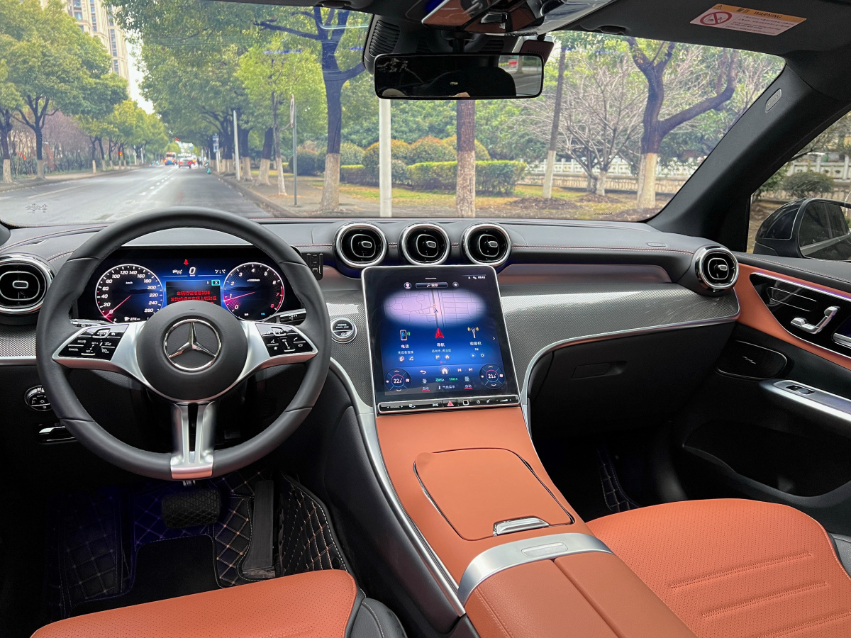 Mercedes-Benz GLC Class 2025 car image #15