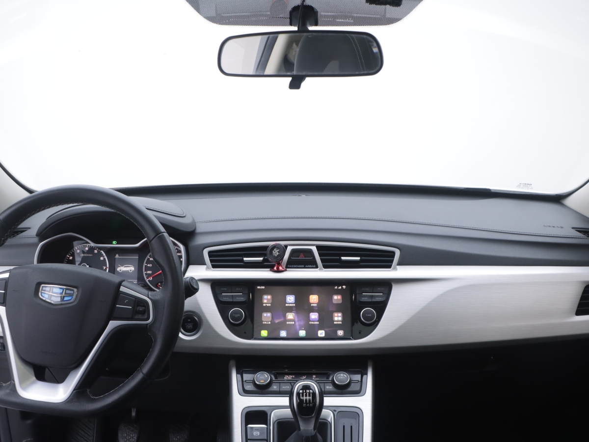 GEELY Boyue 2018 immagine di auto #15