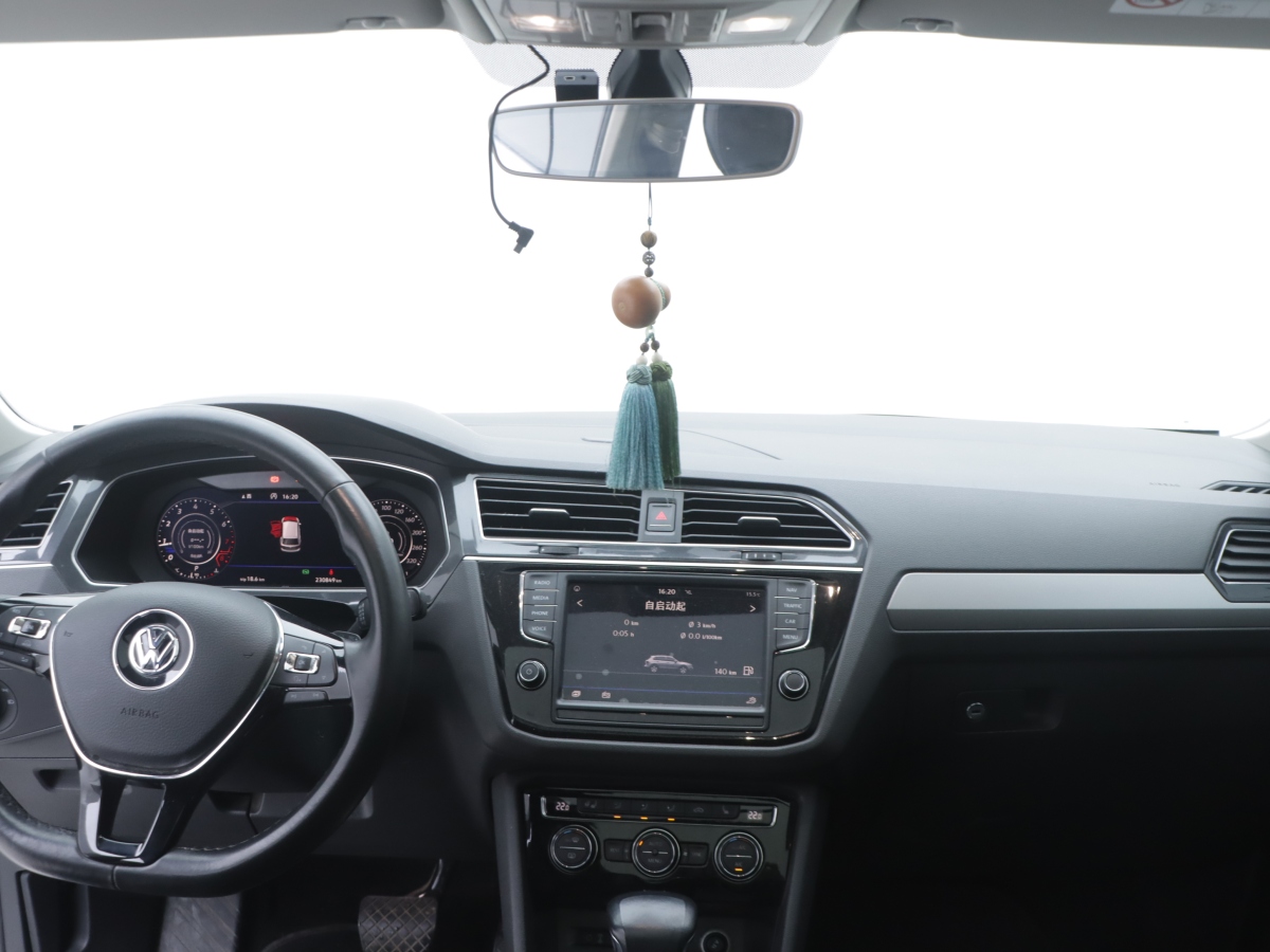 Volkswagen Tiguan X 2018 car image #15