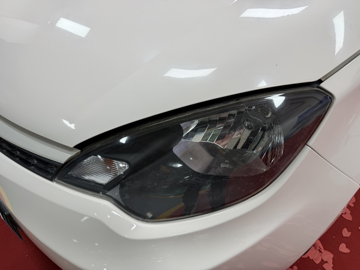 MG 3 2015 immagine di auto #15