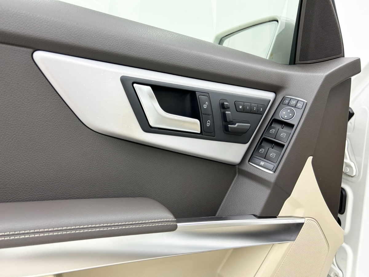 Mercedes-Benz GLK Class 2013 car image #15