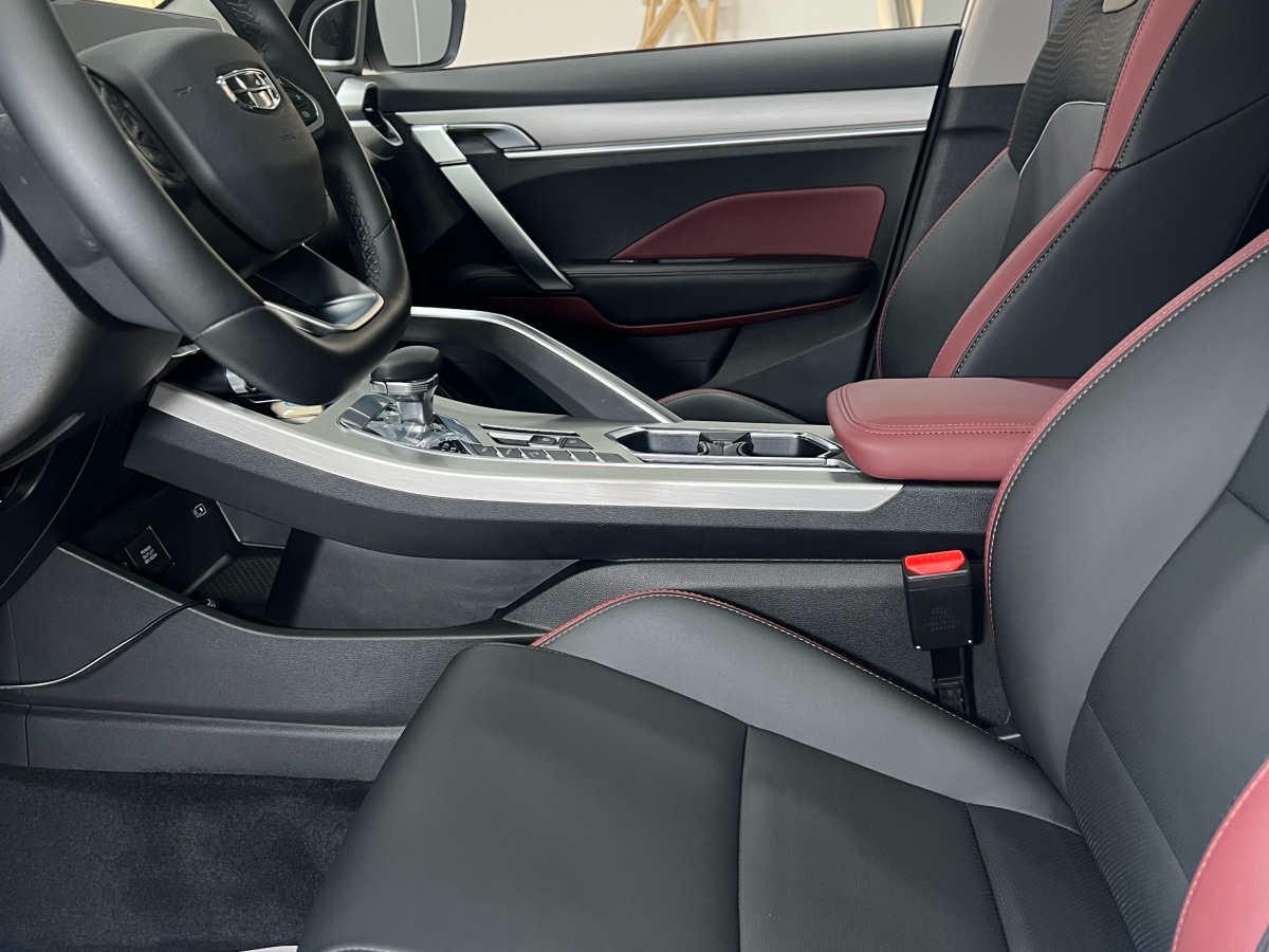GEELY Coolray 2023 #15 GEELY Coolray 2023 car image #15