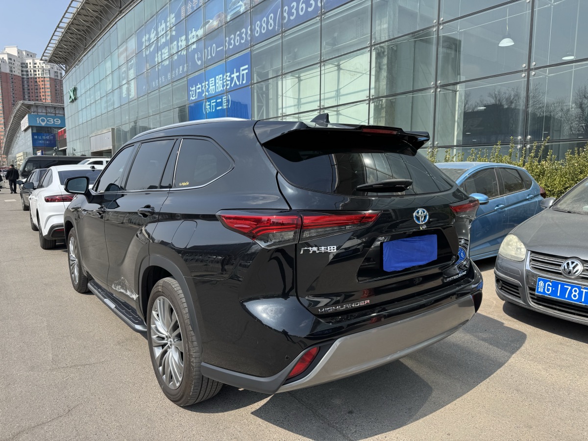 Toyota Highlander 2024 car image #15