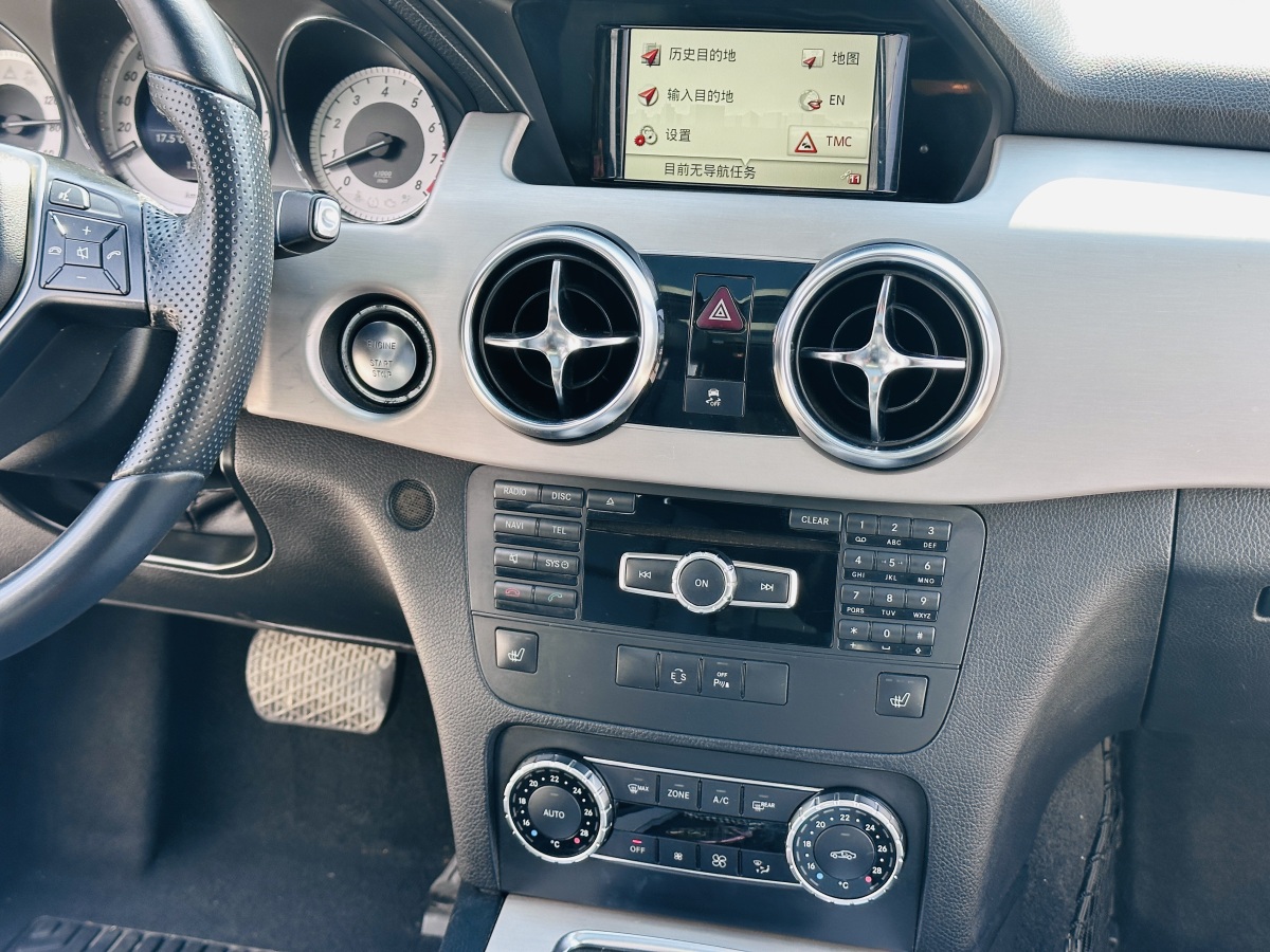 Mercedes-Benz GLK Class 2013 car image #15