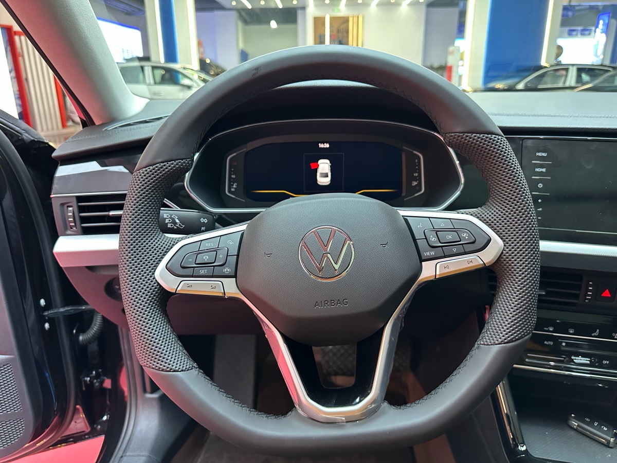 Volkswagen Passat 2026 صورة سيارة #15