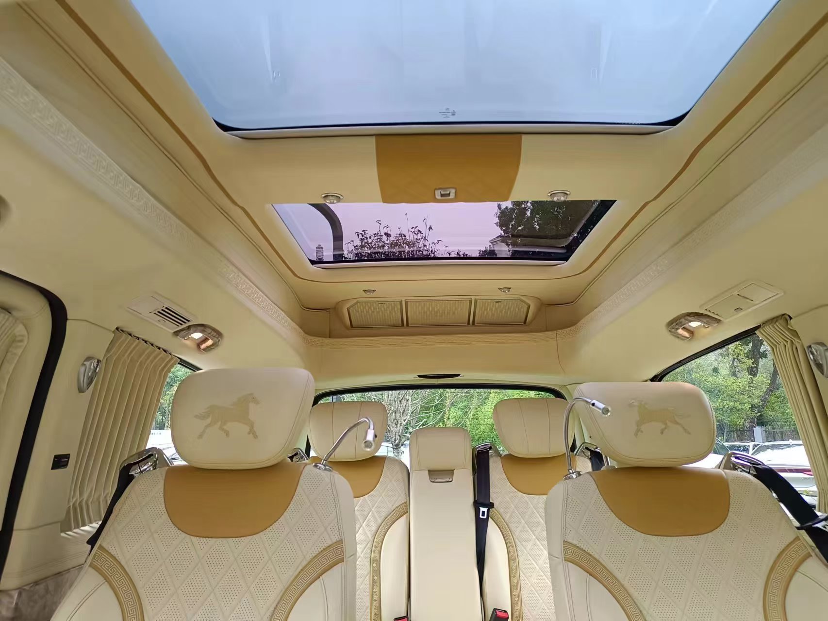 Mercedes-Benz V Class 2020 #15 Mercedes-Benz V Class 2020 car image #15