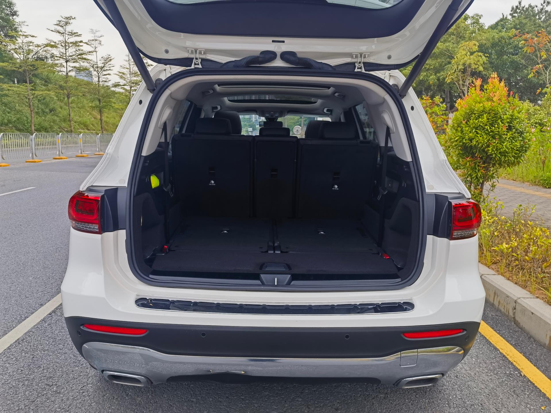 Mercedes-Benz GLB Class 2020 #15 Mercedes-Benz GLB Class 2020 car image #15