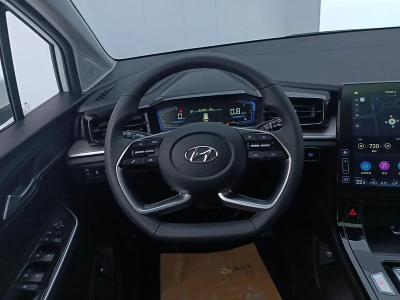 Hyundai Custo 2024 car image #15