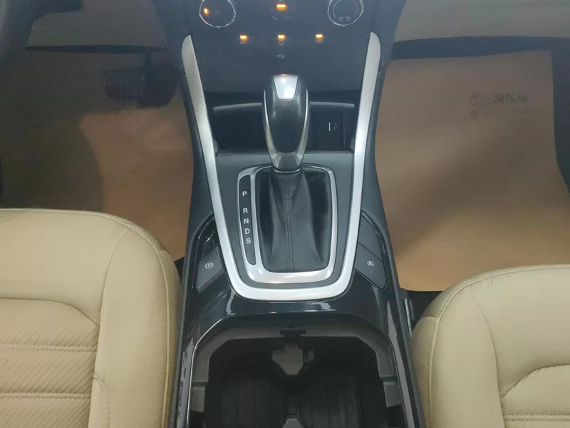 Ford Edge 2019 imagem de carro #15