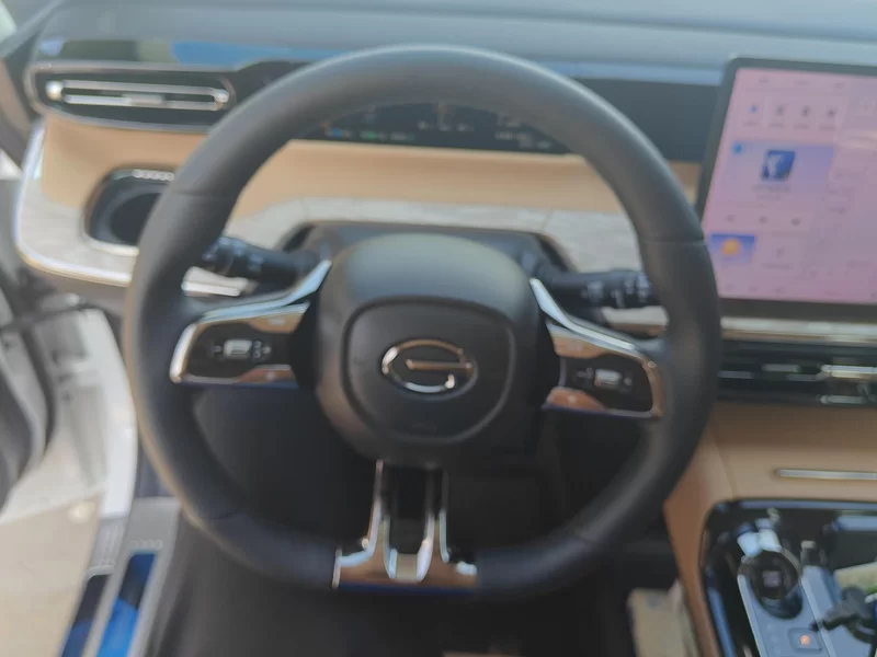 GAC Trumpchi E8 New Energy 2024 car image #15