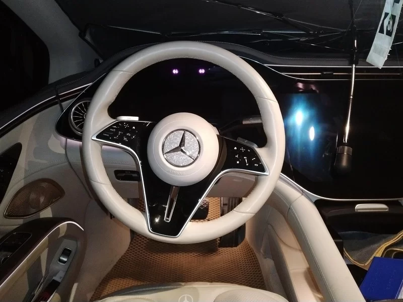 Mercedes-Benz EQS Class 2022 immagine di auto #15